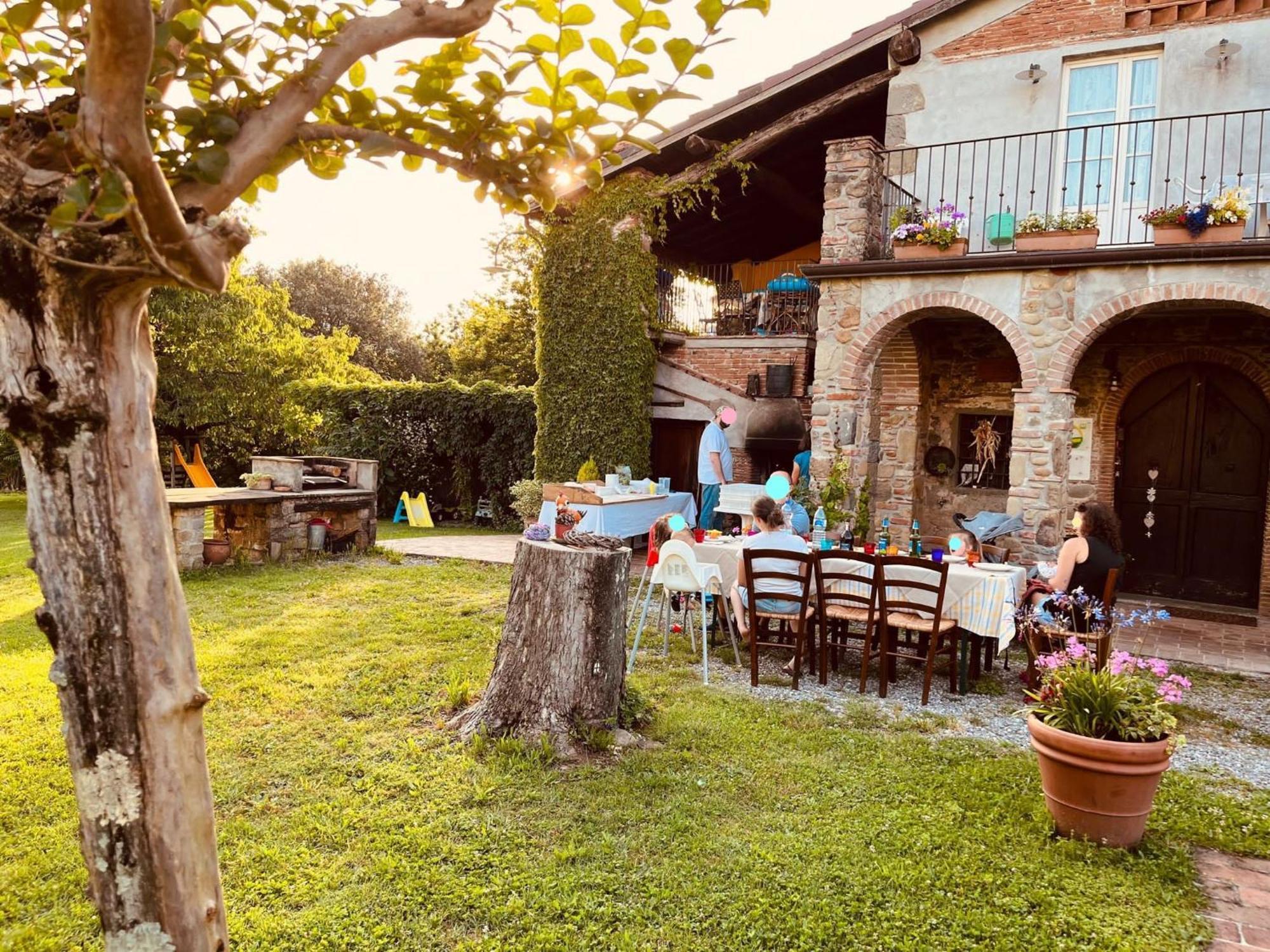 Agriturismo Chioi Barga Luaran gambar